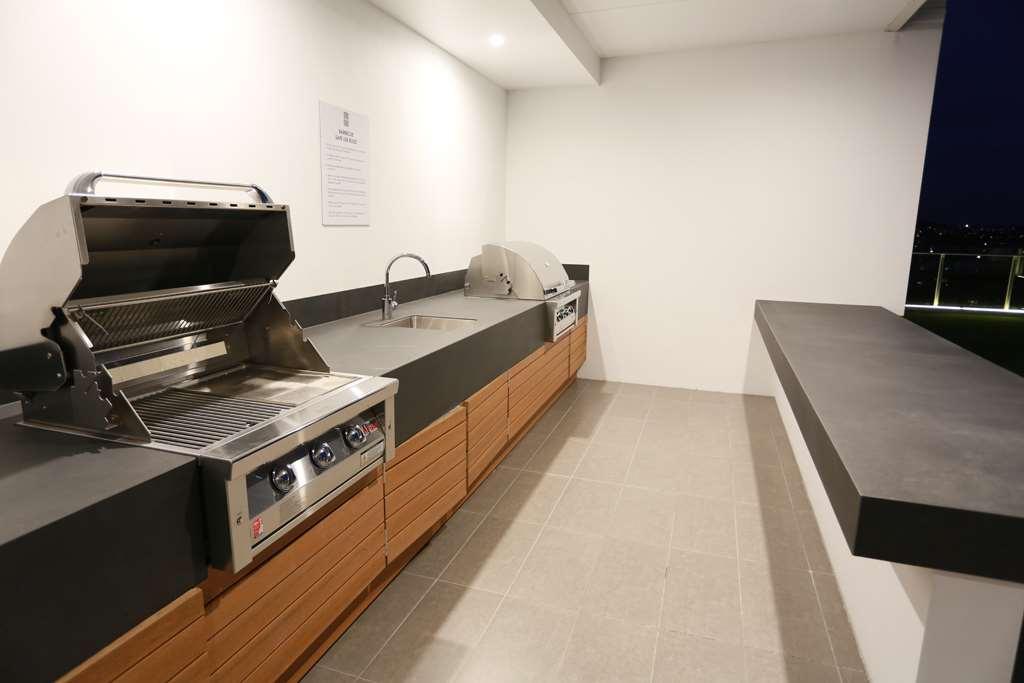 Hotel Alex Perry & 4*
